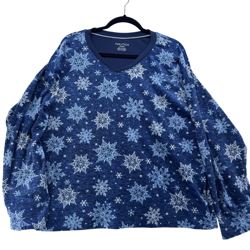 Nautica Women's XL Blue Snowflake V-Neck Long Sleeve T-Shirt Top Festive Winter‎